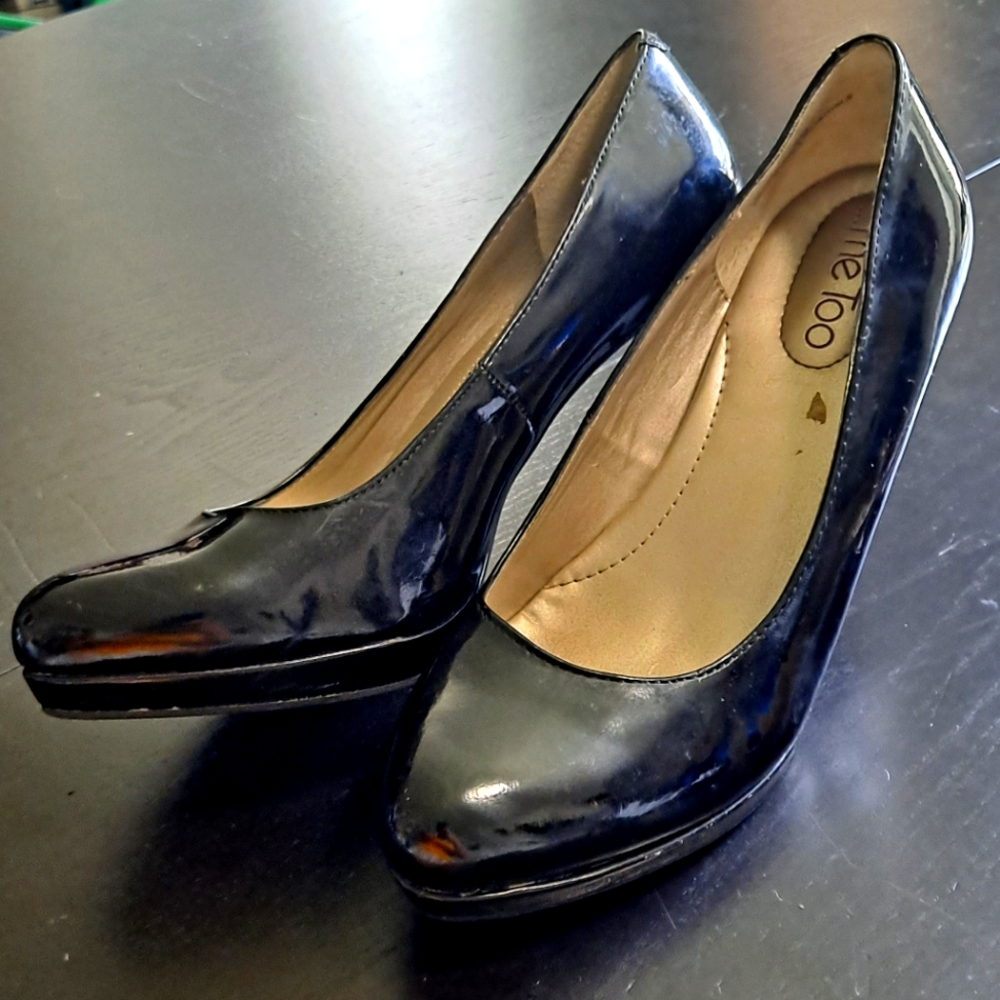 Sexy Me Too black patent stilettos, sz 9